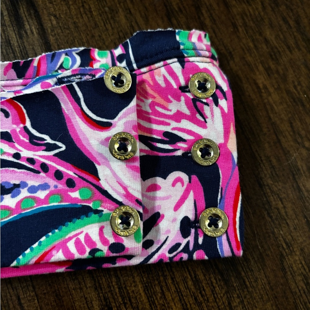 Lilly Pulitzer Gold Color Buttons - Picture 1 of 3